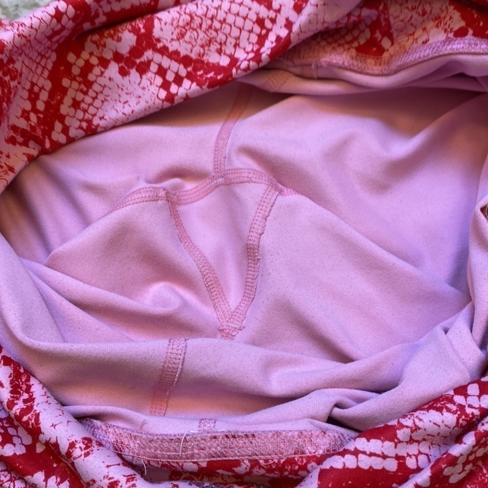 FABLETICS Define Powerhouse High-Waisted Capri Size XS Persimmon Python Pink - Picture 11 of 16